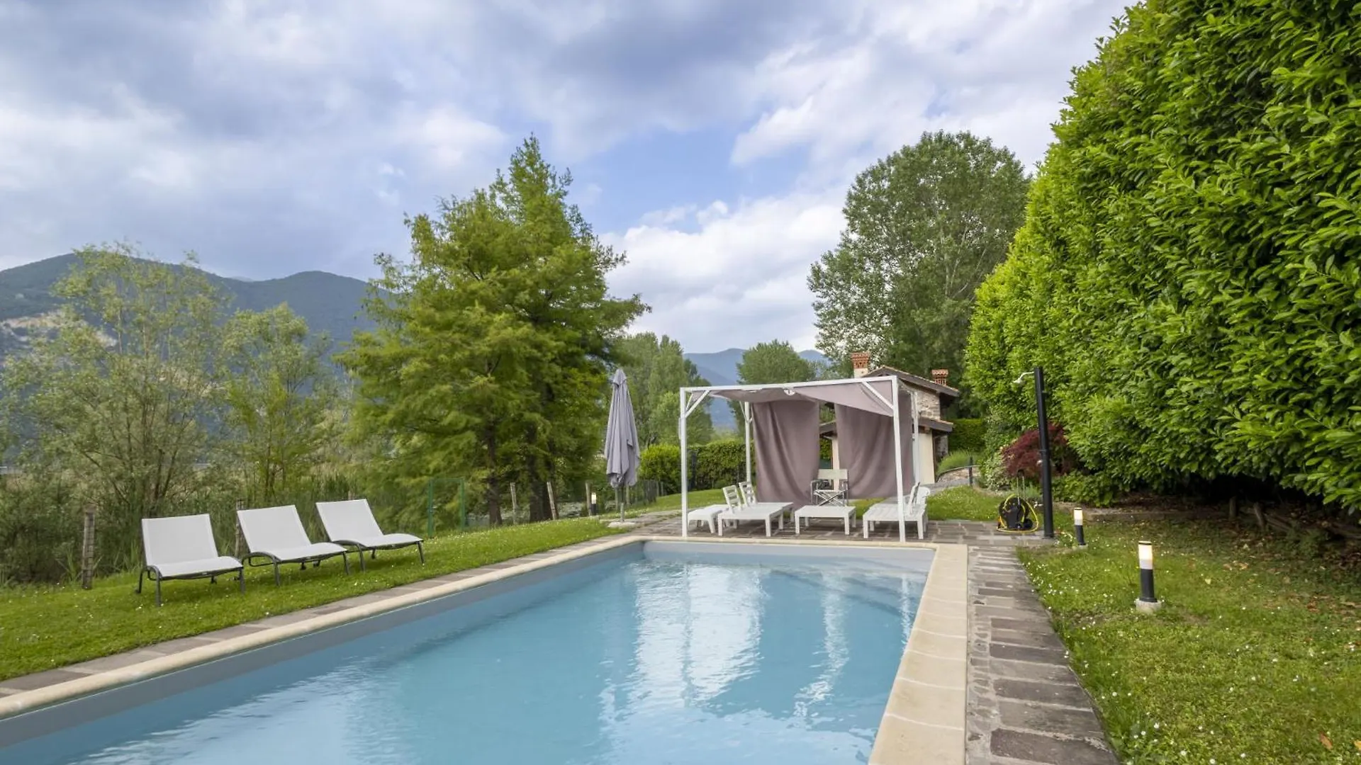 Villa La Casetta Sul Lago By Interhome Clusane İtalya